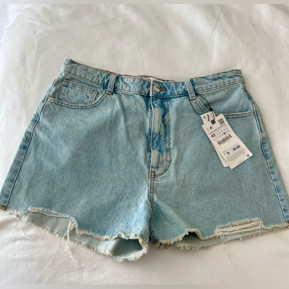 NWT Zara High Rise Denim Cutoff Shorts Size 10